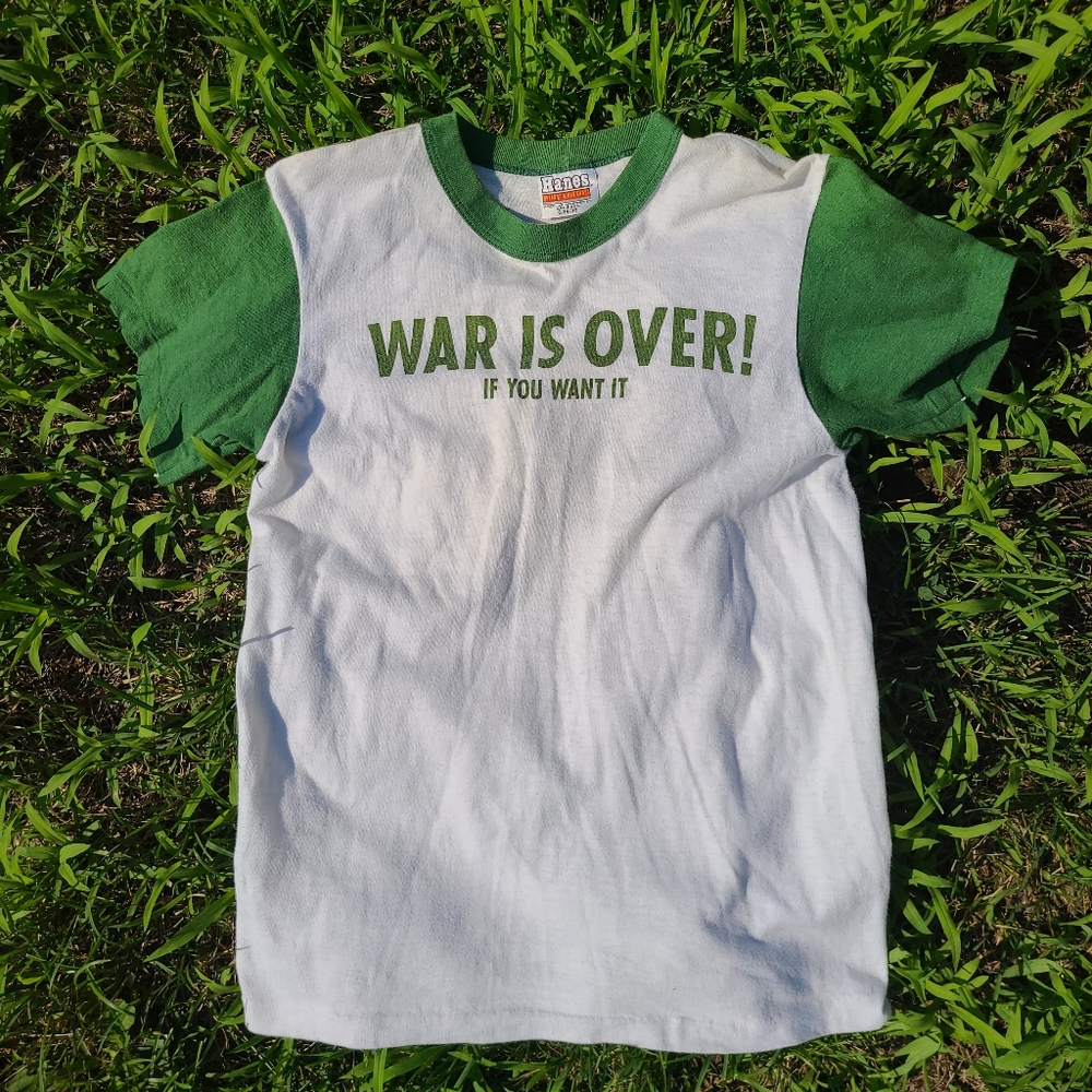 VTG 🔥 John Lennon/Yoko T Shirt War is Over SZ Sm